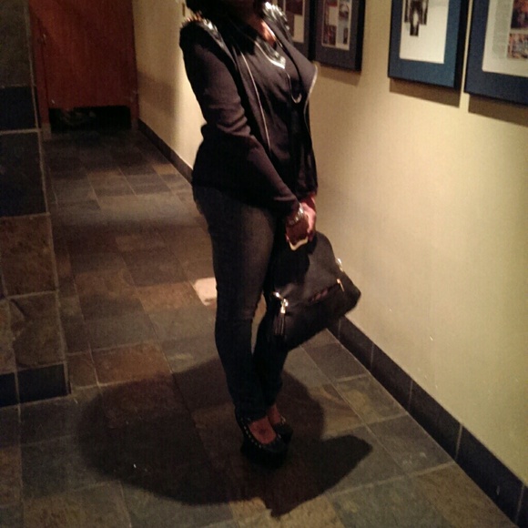 Black heelless studded and spiked pumps - Picture 3 of 3