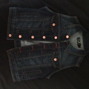 Earl Jean vest