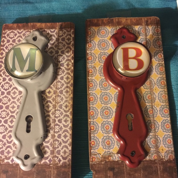 Decor - Picture 2 of 4