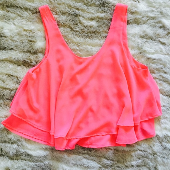 🌸cute salmon crop top🌸 - Picture 2 of 3