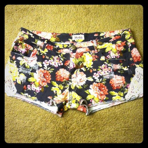 Mudd floral print denim cutoff shorts