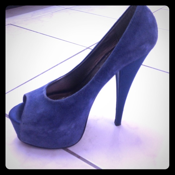 👠 Tall elegant heels!!