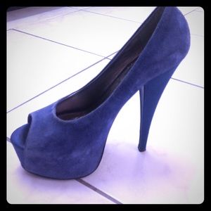 👠 Tall elegant heels!!