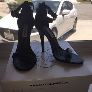 Steve Madden "real love" size 6