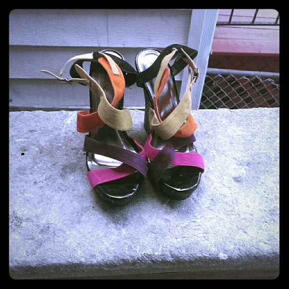 Wedge heels - Picture 1 of 2