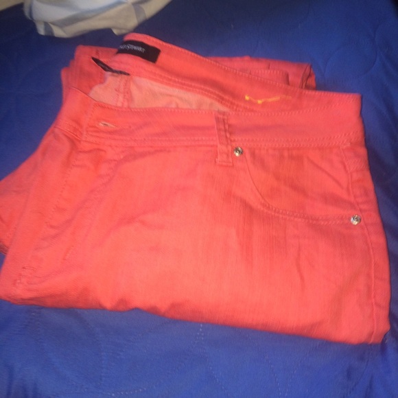 Jeans brand new never worn no tags