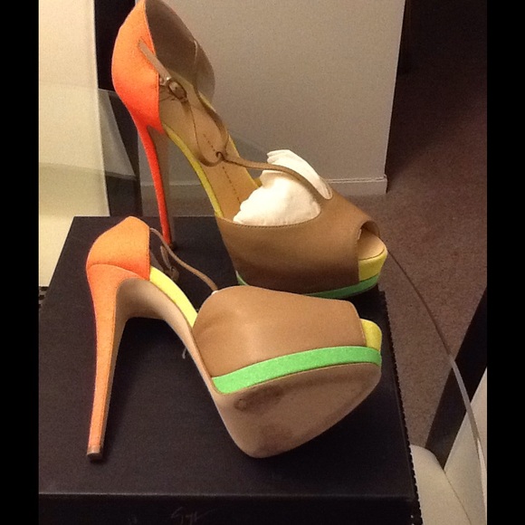 💯Authentic Giuseppe Zanotti Open Toe Pumps - Picture 3 of 4