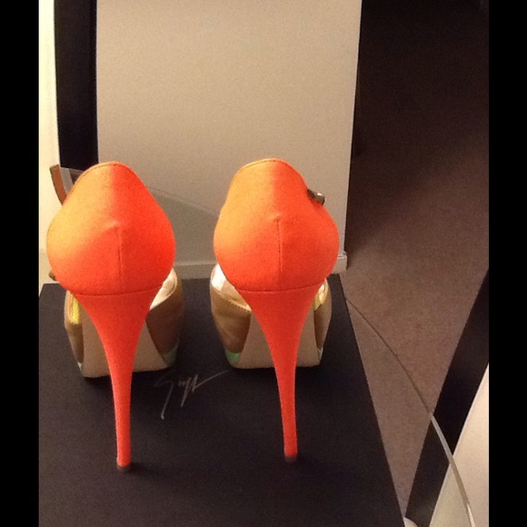 💯Authentic Giuseppe Zanotti Open Toe Pumps - Picture 4 of 4