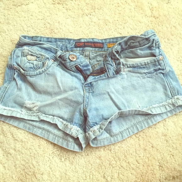 Short Jean Shorts - Picture 1 of 3