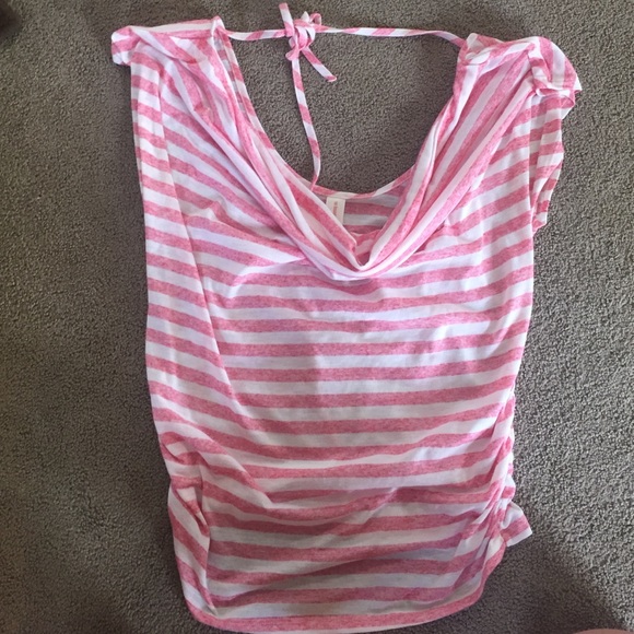 White and pink striped low front, low & tie back