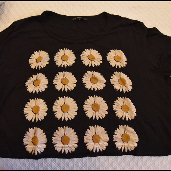 Urban Outfitters daisy printed crop top