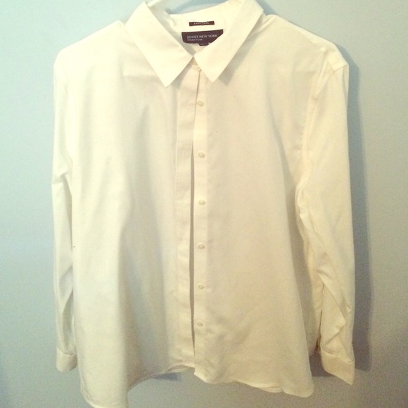 Plain white shirt