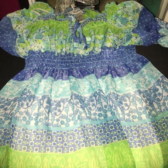 Adorable blue and green flowy shirt