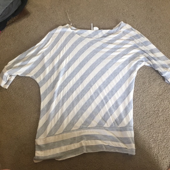 Low shoulder gray and white striped top