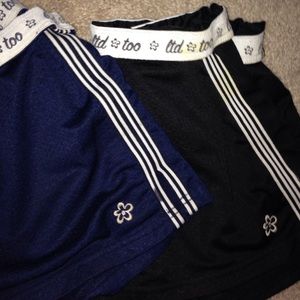 2 pairs limited too shorts