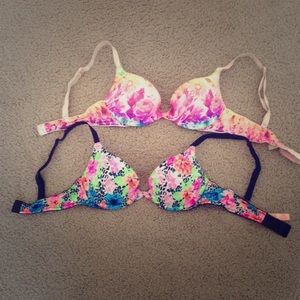 2 new PINK Victoria's Secret bras