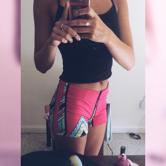 ♡ abstract pattern shorts ♡