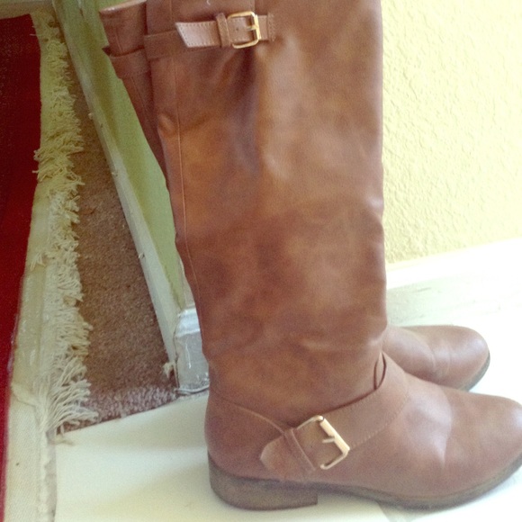 Cute tan boots