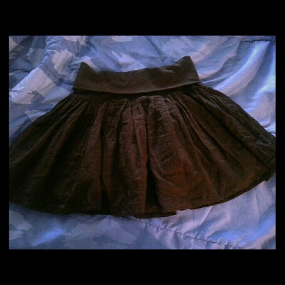 H&M Dresses & Skirts - Black skirt