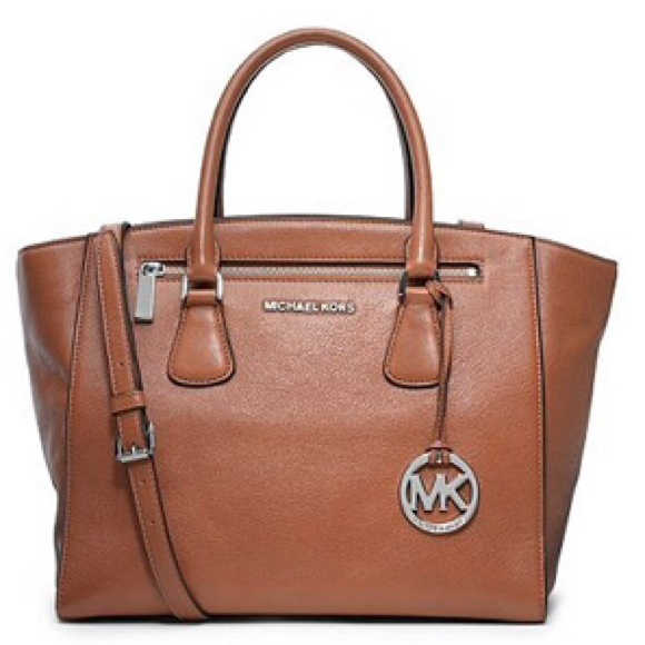 Authentic Camel Michael Kors Sophie Bag - Picture 4 of 4