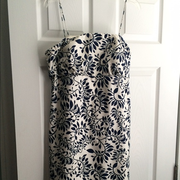Vineyard vines dress