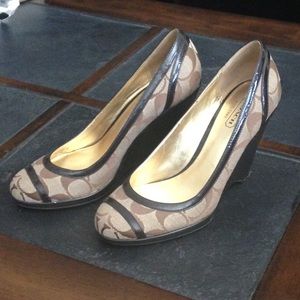 Coach Wedges