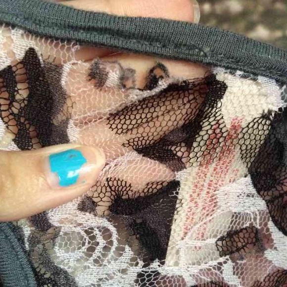 Cute blouse - Picture 3 of 3