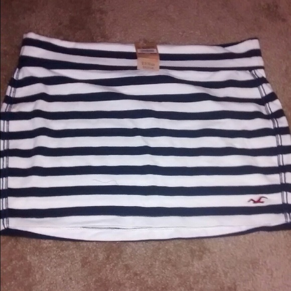 Hollister skirt
