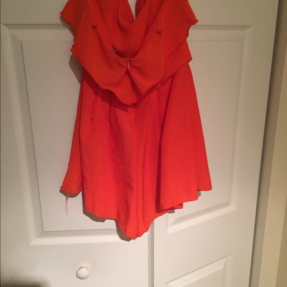 Romper with a halter back . - Picture 2 of 2