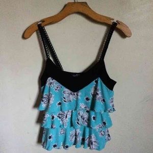 Cute halter top.