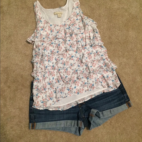 White floral tank top