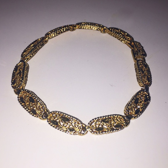 Golden Pigment Designed Bracelet