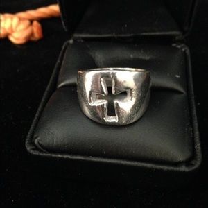 Heavy Sterling Cot-out Cross Ring