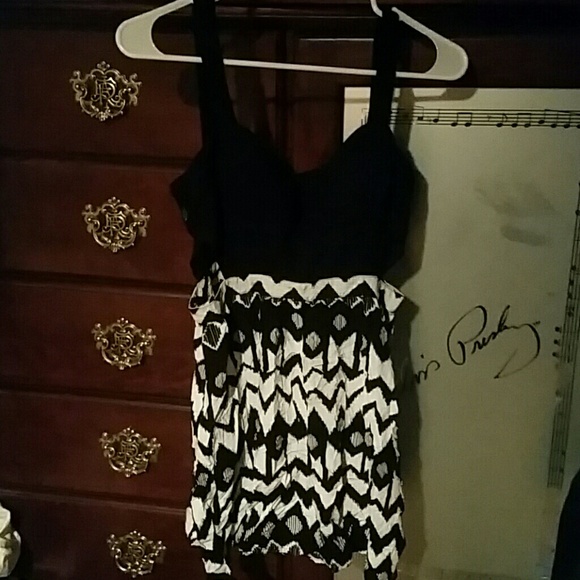 Volcom side cutout dress - Picture 1 of 2