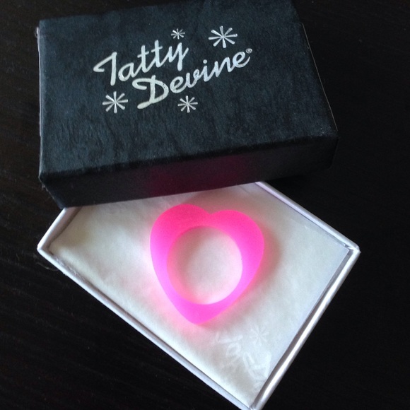 Hot pink Tatty Devine heart ring!
