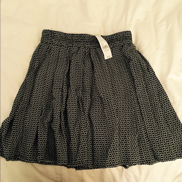 Flowered brandy Melville skirt