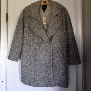 Grey oversized boucle winter jacket. Size small.