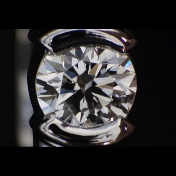 Tiffany Diamond Engagement Ring $15k Retail F VVS2 - Picture 2 of 4