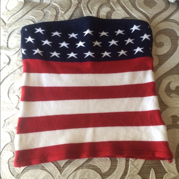 4TH OF JULY STRAPLESS SHIRT!! super cute & comfy!