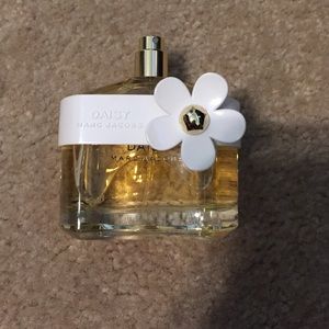 Full bottle of Marc Jacobs Daisy