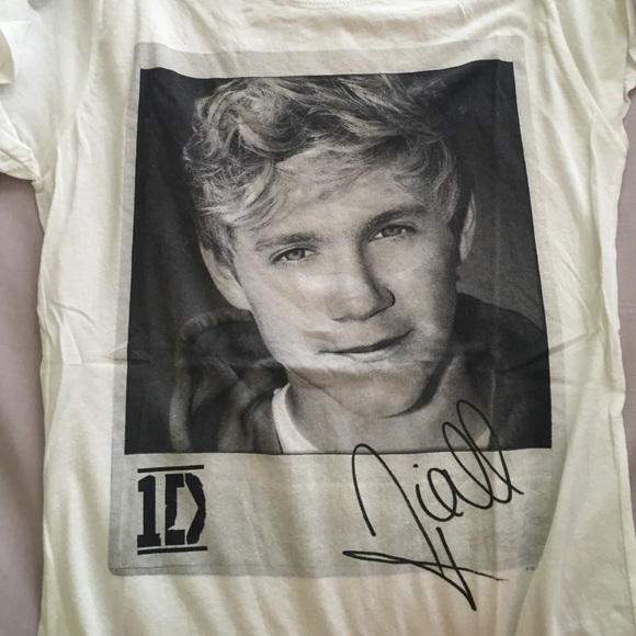 Niall Horan short sleeve shirt