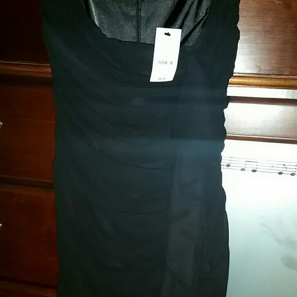 Express dress - Picture 2 of 3