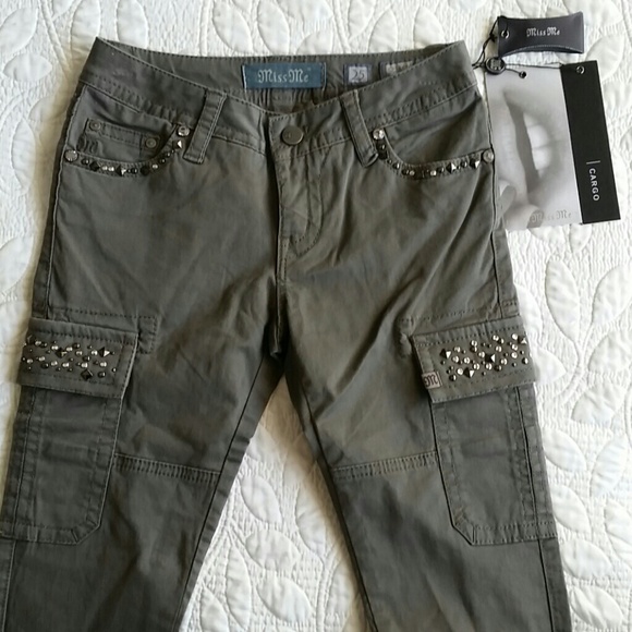 SOLD Miss Me Cargo Pants - Picture 3 of 4