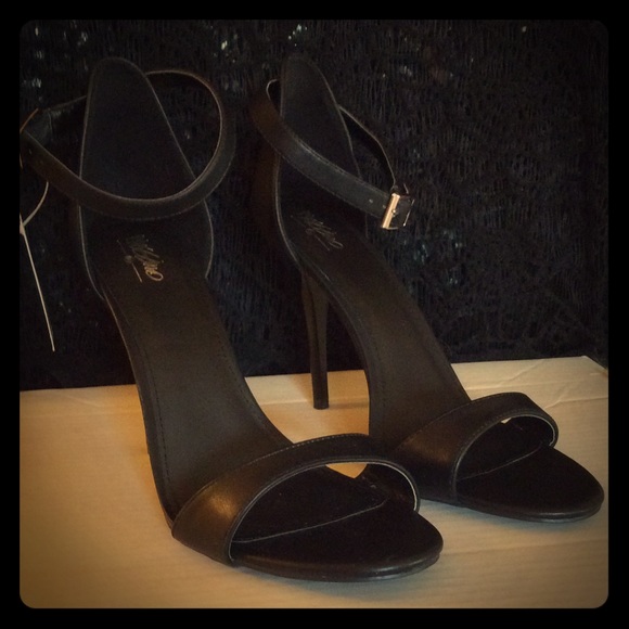 Black Single Sole Sandals