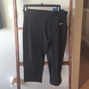 Nike black Capri leggings