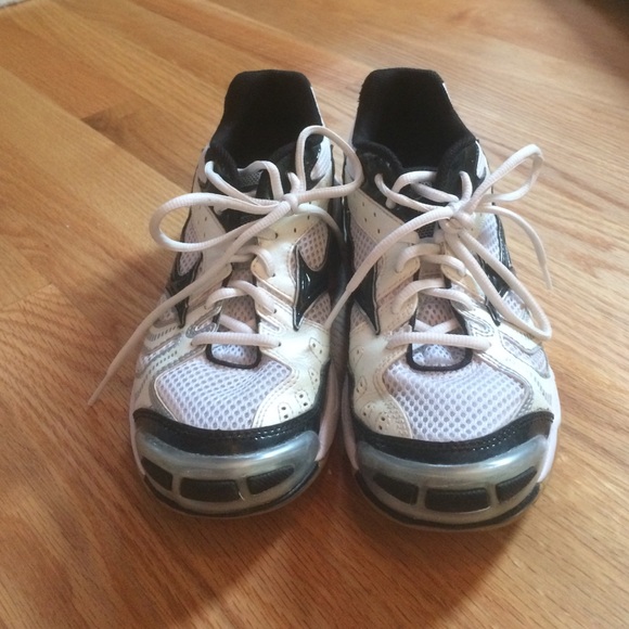 mizuno wave bolt 2 2015