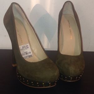 Olive green platform pumps
