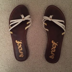 White reef Sandals