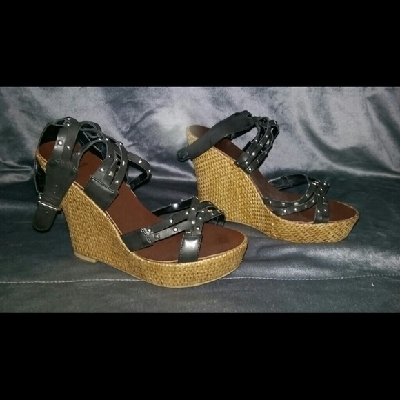 Wedge leather sandles