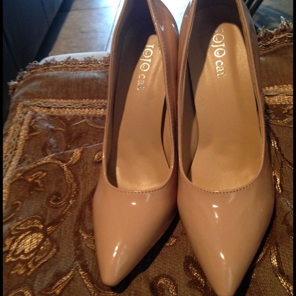Patent leather cream high heel shoes Red Bottoms